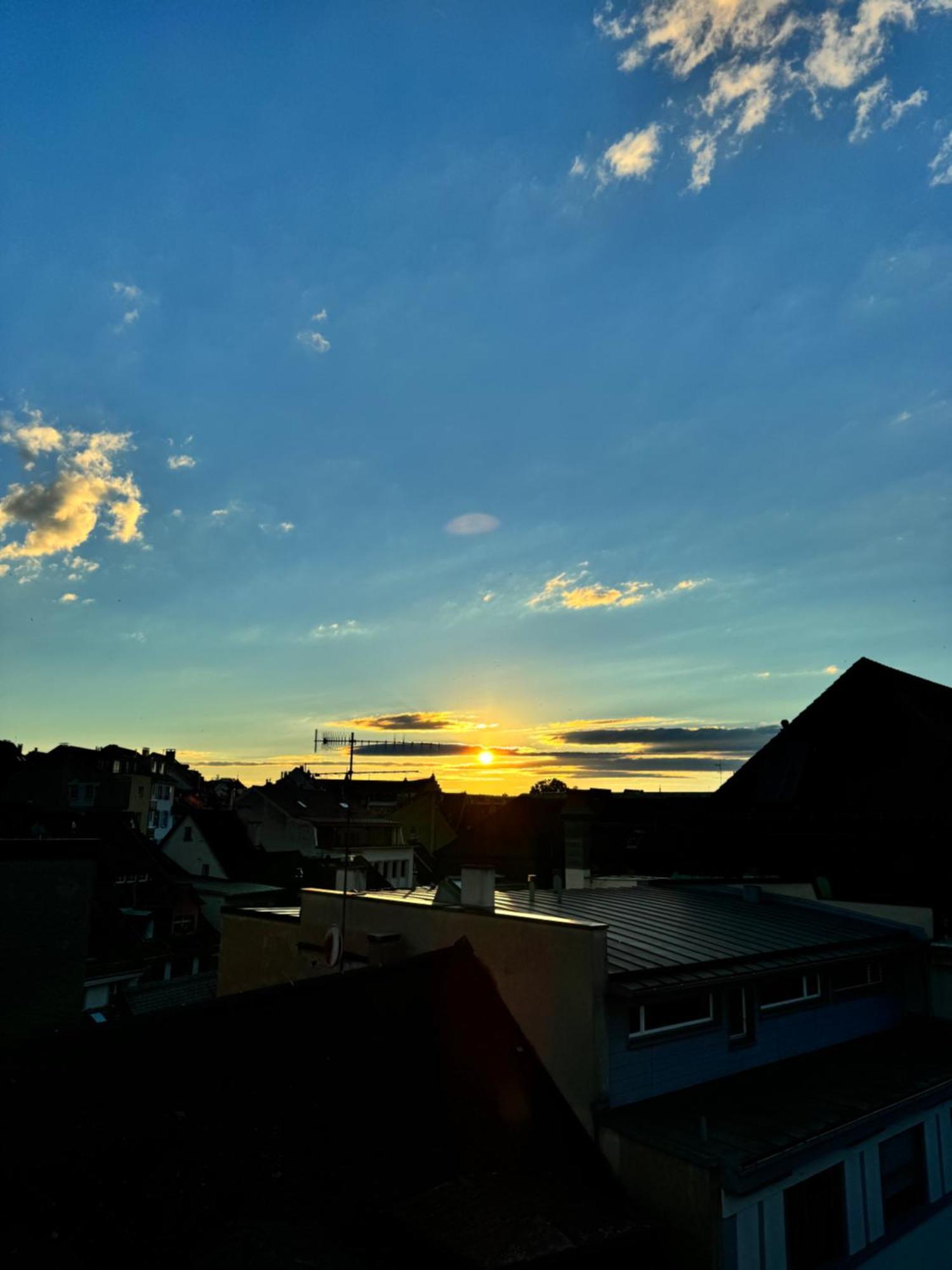 Exclusive Rooftop Duplex Penthouse - 200Sqm - 280 Panoramic Views - Downtown Basel Exterior photo