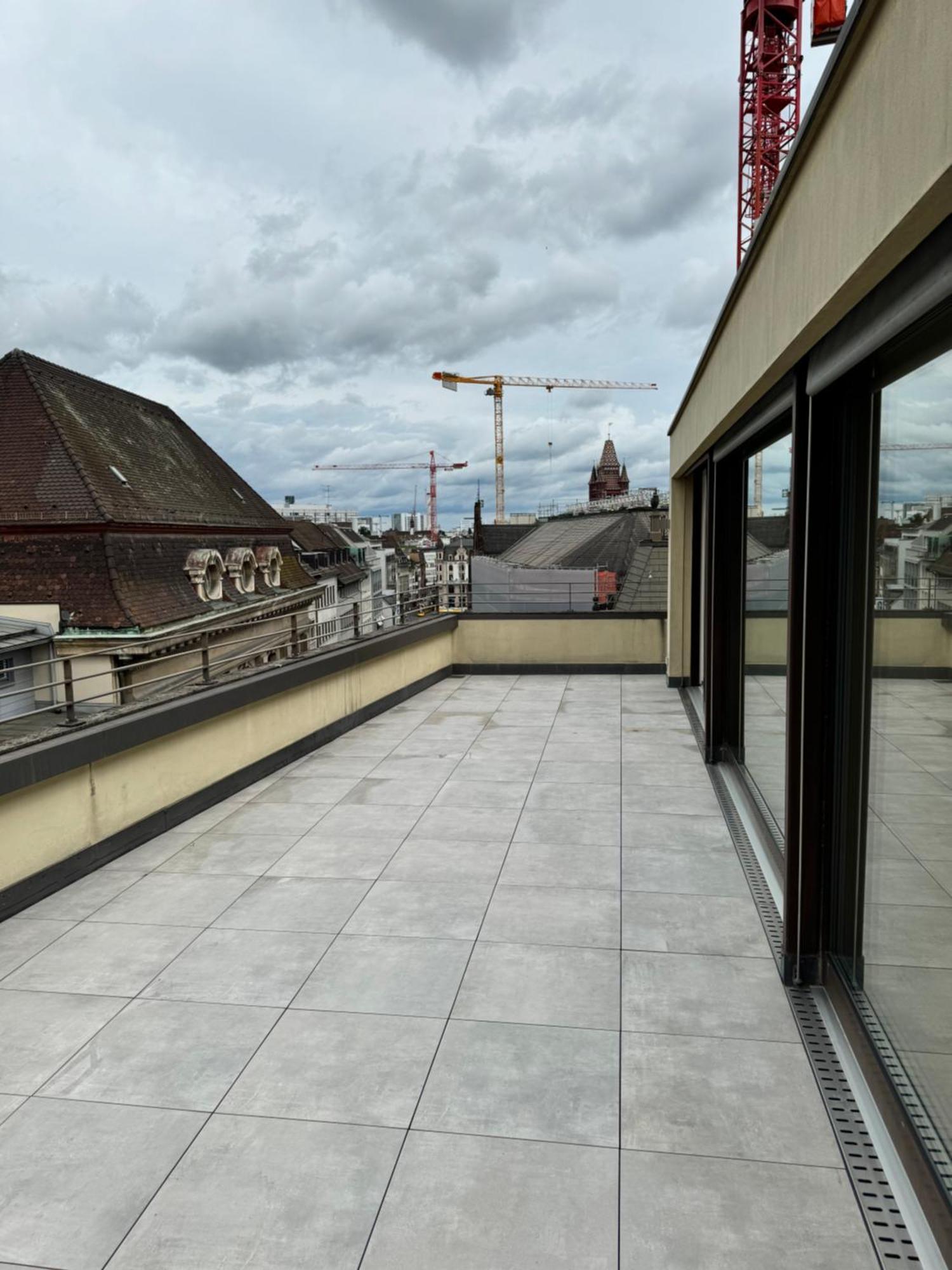 Exclusive Rooftop Duplex Penthouse - 200Sqm - 280 Panoramic Views - Downtown Basel Exterior photo