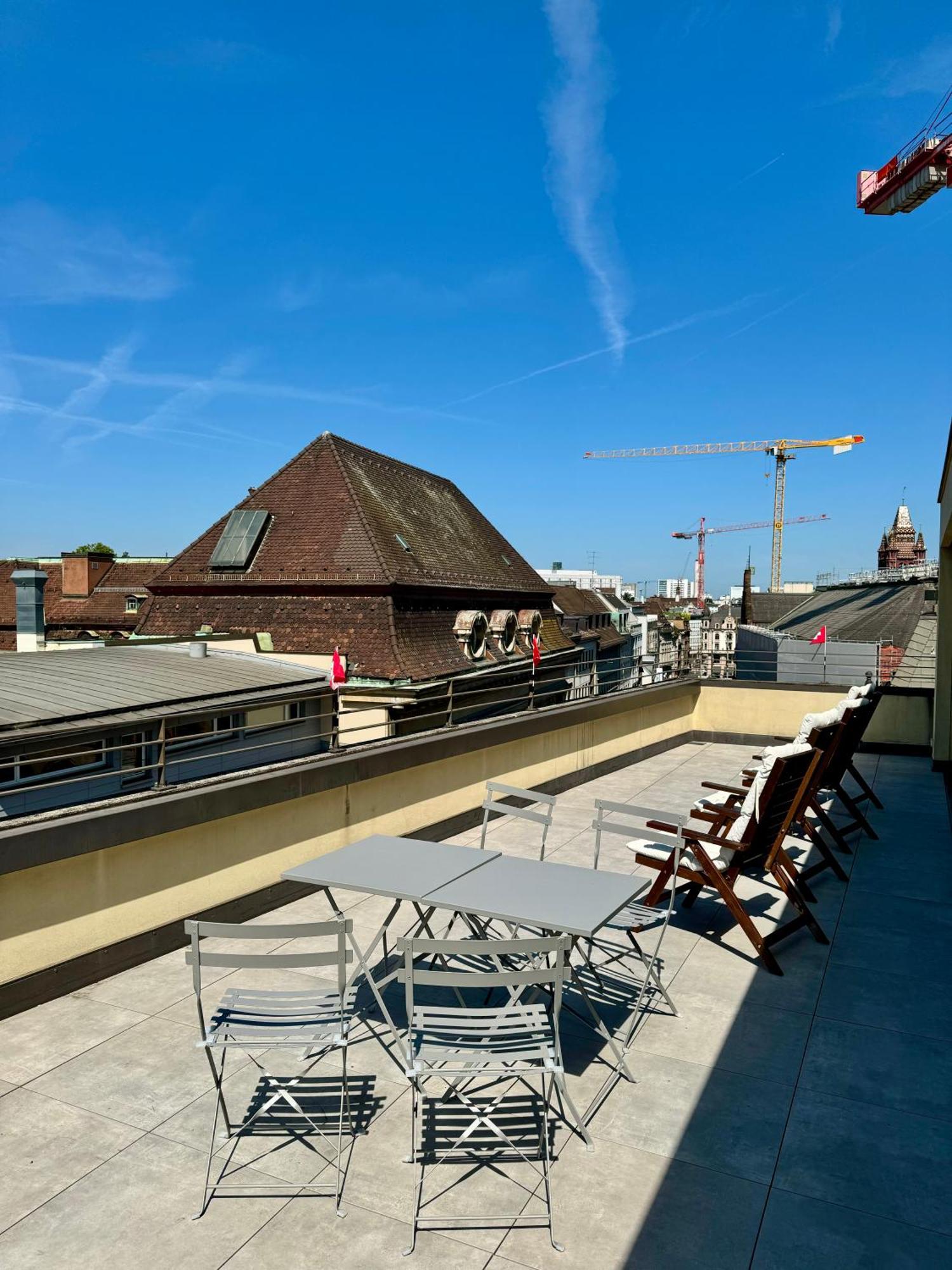 Exclusive Rooftop Duplex Penthouse - 200Sqm - 280 Panoramic Views - Downtown Basel Exterior photo